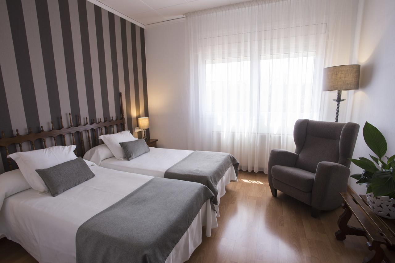 Hotel Segle XX Tremp Esterno foto