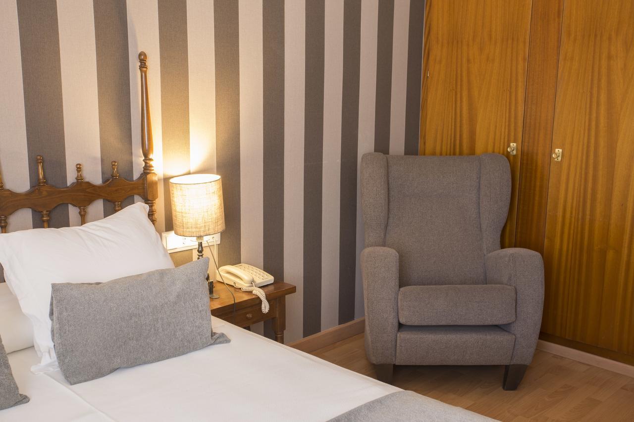Hotel Segle XX Tremp Esterno foto