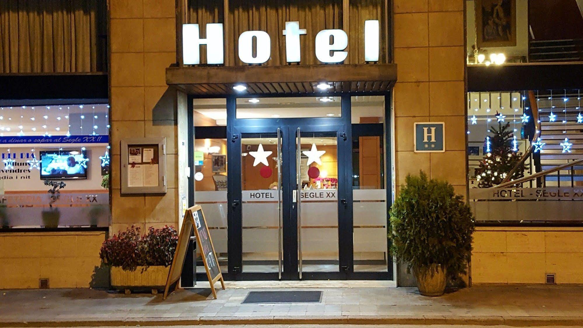 Hotel Segle XX Tremp Esterno foto